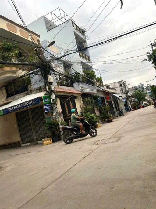 NHÀ GÓC 2 MẶT TIỀN – HXH – DT 64 M2 (4X16) – BÌNH TÂN –  GẦN AEON TÂN PHÚ – NHỈNH 6 TỶ