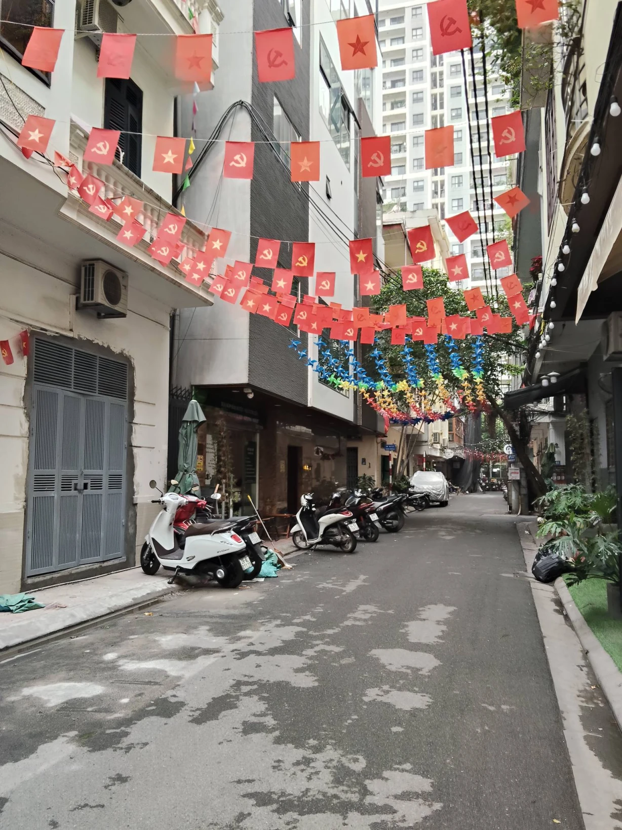 NHÀ NGÕ 105, XUÂN LA, TÂY HỒ-KD-Ô TÔ:34/41M X3T, MT 4,1M, GIÁ 14,4 TỶ.