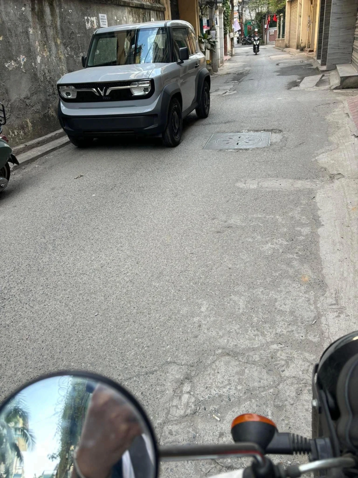 NHÀ VƯỜN, NGÕ 175, LẠC LONG QUÂN, CẦU GIẤY-KD-Ô TÔ: 120M X4T, MT 9,5M, GIÁ 36,5 TỶ