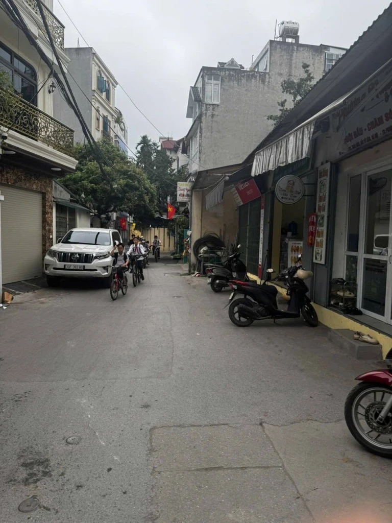 MẢNH ĐẤT, NGÕ 223, XUÂN ĐỈNH, BẮC TỪ LIÊM-KD-Ô TÔ:120M, MT 9M, GIÁ 31 TỶ.