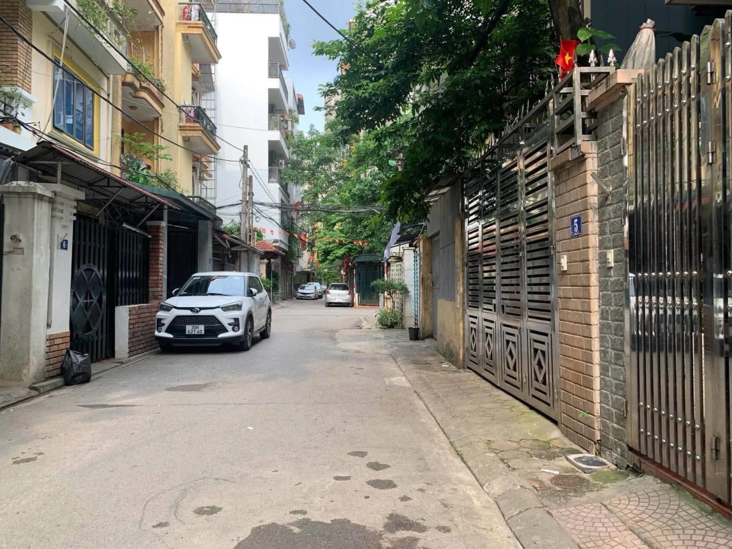NHÀ NGÕ 31, TRẦN QUỐC HOÀN, CẦU GIẤY-PHÂN LÔ-Ô TÔ-TM:36/43M X6T,MT 4M, GIÁ 19,4 TỶ.