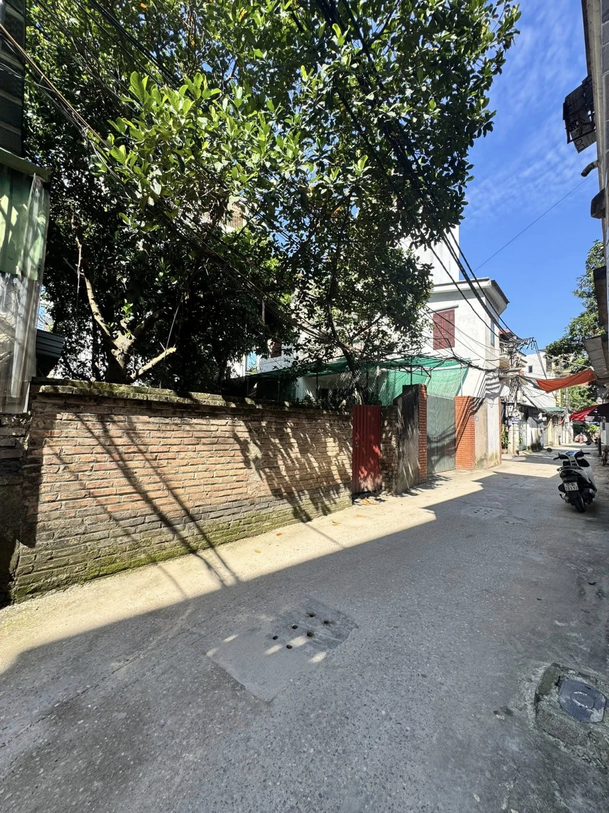 MẢNH ĐẤT NGÕ 355, AN DƯƠNG VƯƠNG, TÂY HỒ-KD-Ô TÔ:100M, MT 6,4M, GIÁ 27 TỶ.