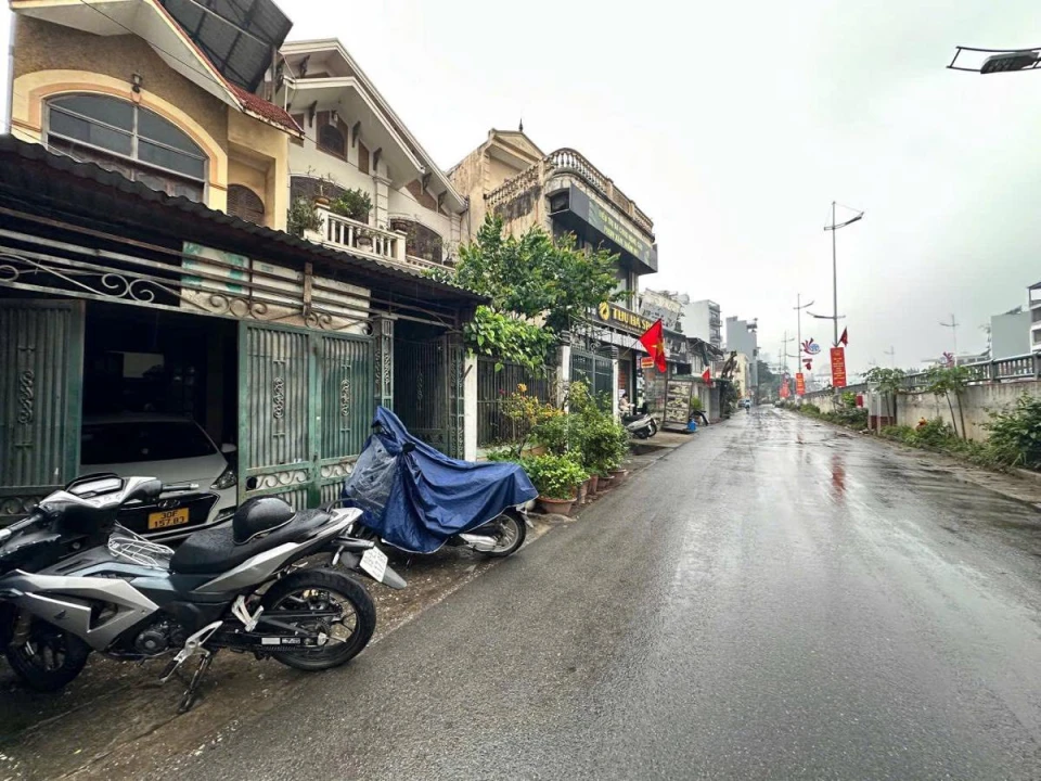 NHÀ MẶT PHỐ, ÂU CƠ, TÂY HỒ-VỈA HÈ-KD-Ô TÔ: 89M X3T, MT 4,5M, GIÁ 21 TỶ