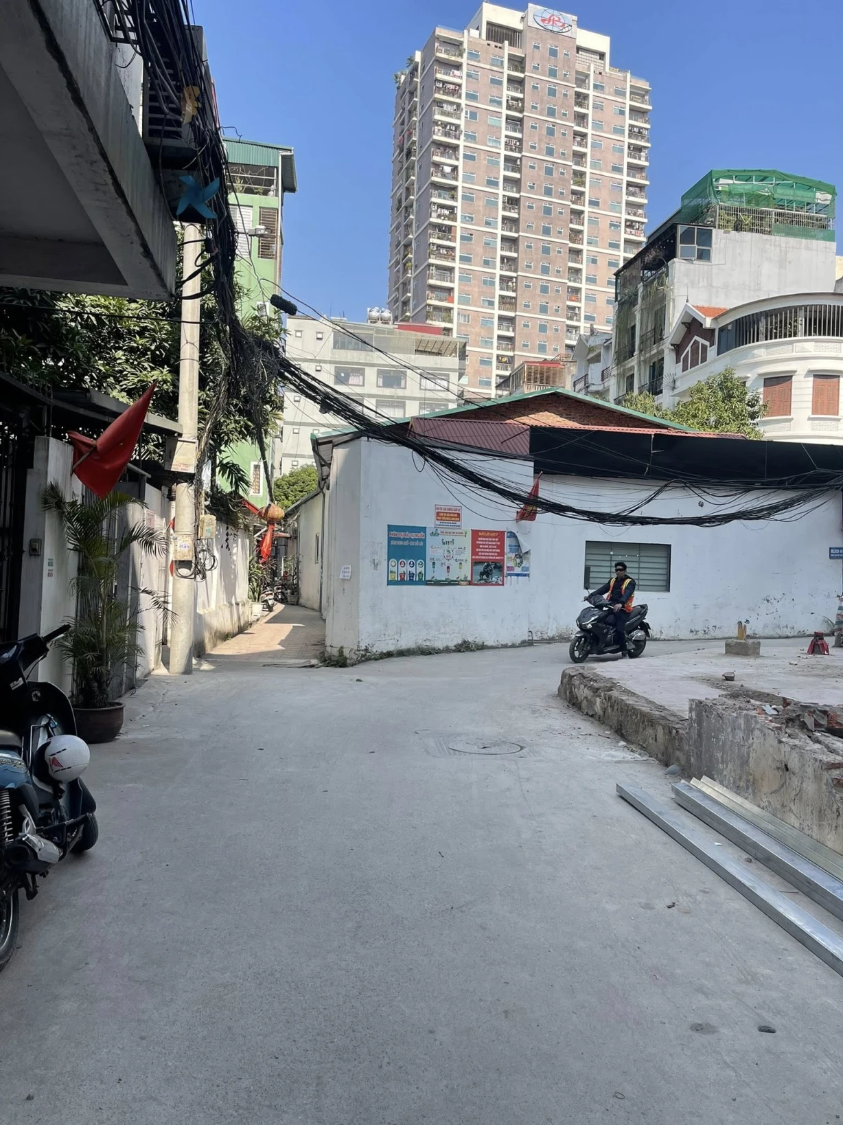 NHÀ ĐẸP, NGÕ 376, ĐƯỜNG BƯỞI, BA ĐÌNH-KD-Ô TÔ:52M X7T, MT 4,5M, GIÁ 17,9 TỶ