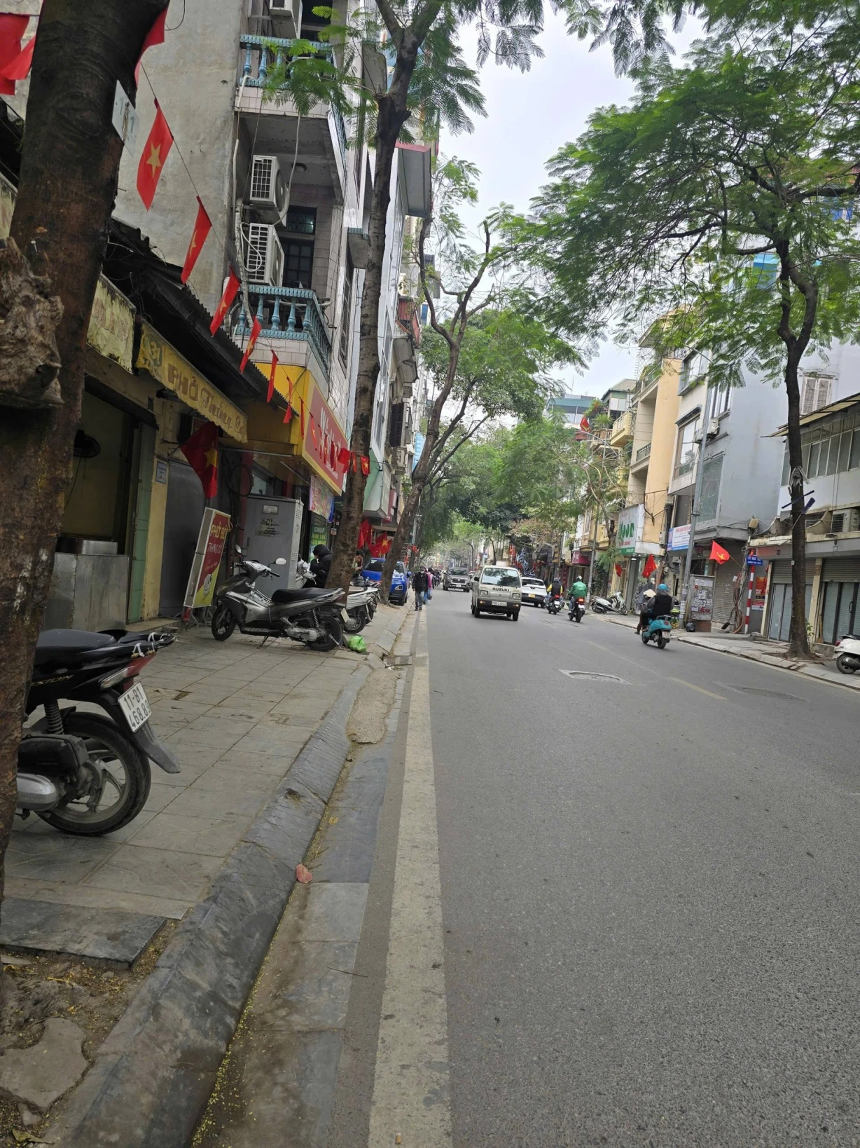 TÒA CĂN HỘ, MẶT PHỐ LINH LANG, BA ĐÌNH-VỈA HÈ-KD-Ô TÔ: 102M X7T, MT 11M, GIÁ 67,8 TỶ