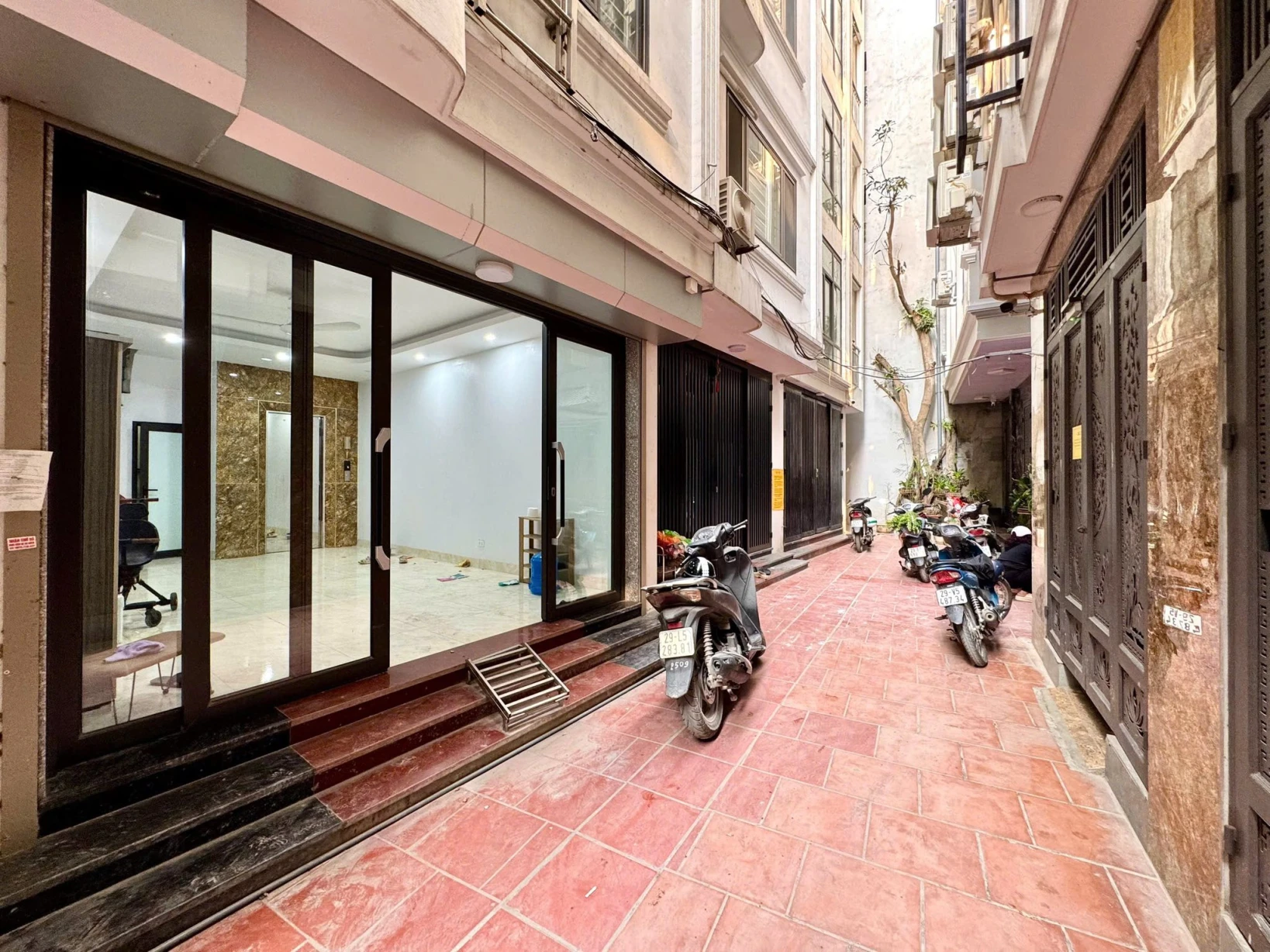 NHÀ ĐẸP, NGÕ 45, VÕ CHÍ CÔNG, CẦU GIẤY-PHÂN LÔ-THANG MÁY:35M X5T, MT 4,1M, GIÁ 10,8 TỶ