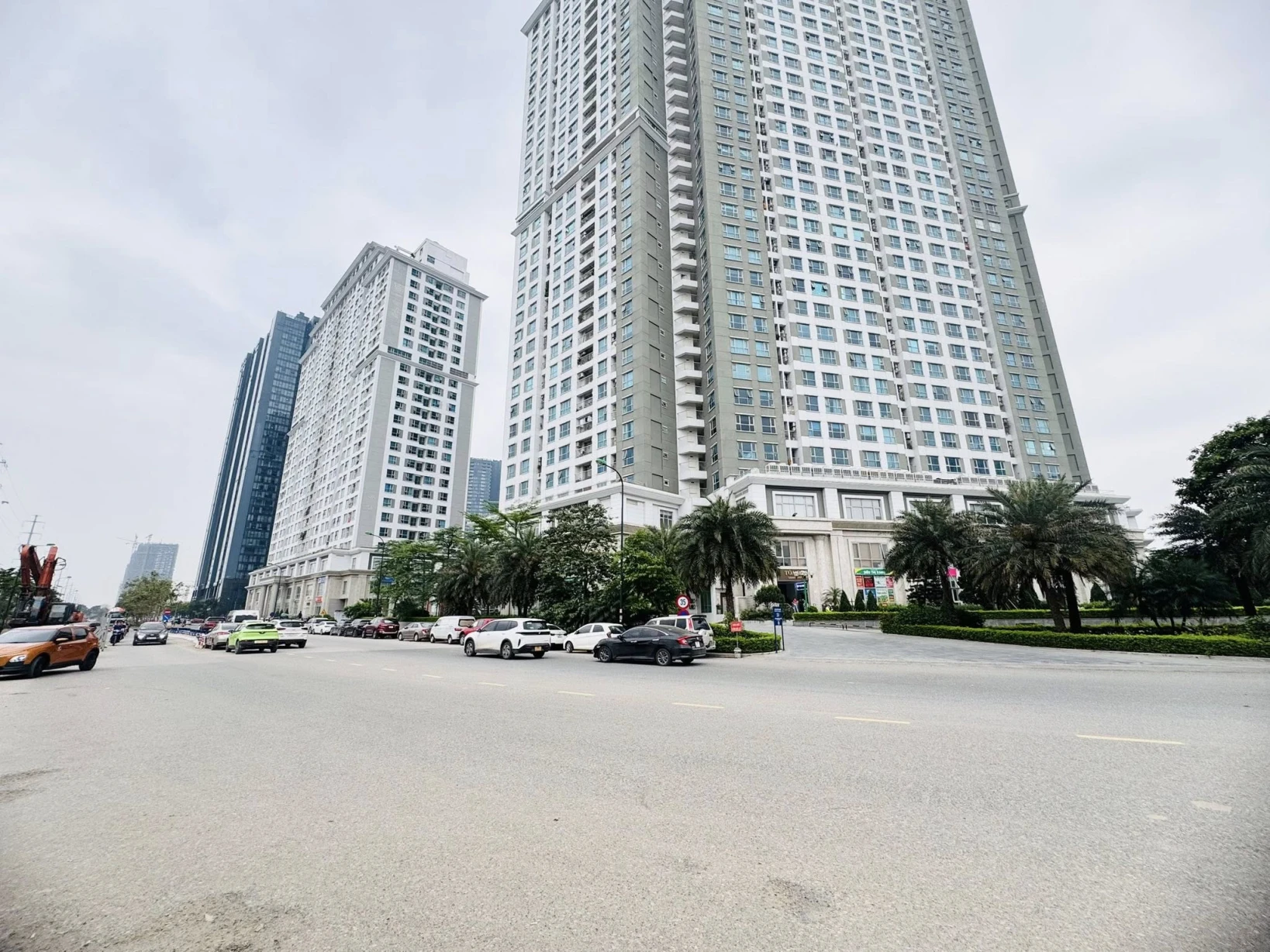 NHÀ NGÕ 521 AN DƯƠNG VƯƠNG, TÂY HỒ-KD-Ô TÔ:198M X3T, MT 12M, GIÁ 25,5 TỶ.