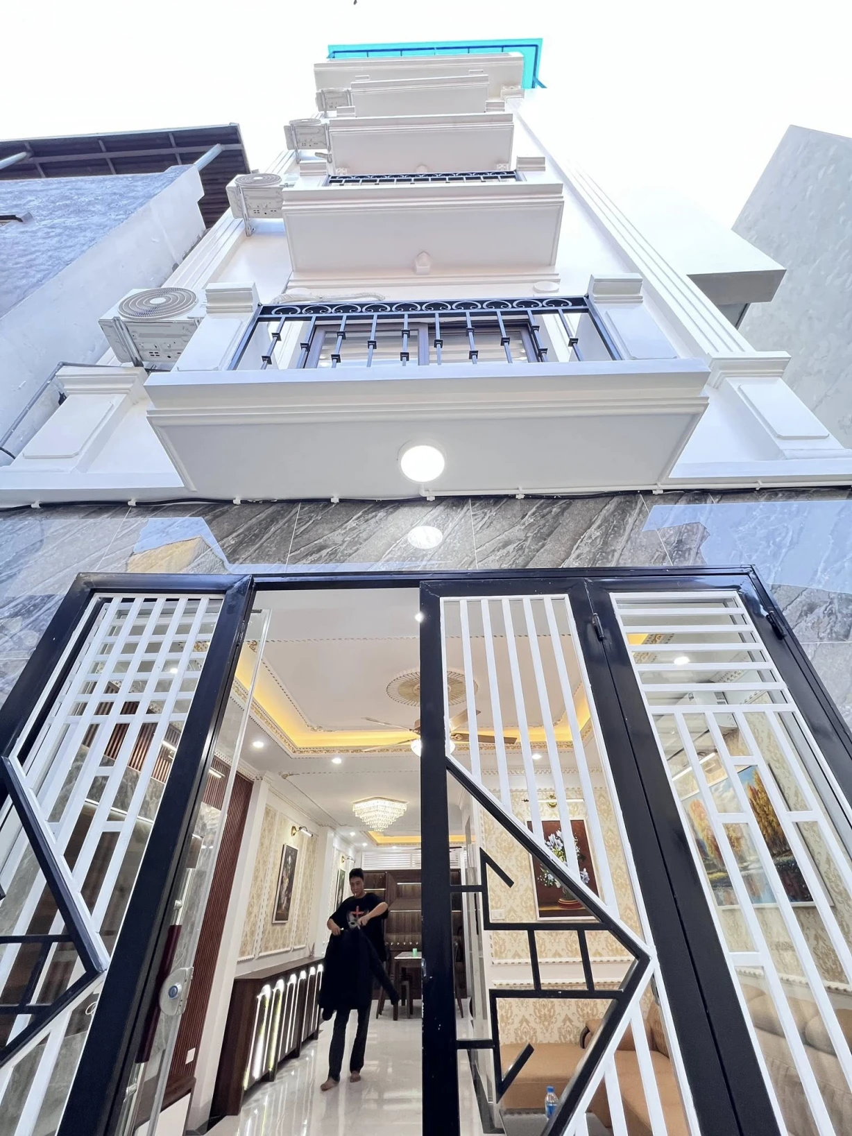 NHÀ ĐẸP, VÕ CHÍ CÔNG, CẦU GIẤY-KD-THANG MÁY:60M X6T, MT 5,5M, GIÁ 14,5 TỶ.