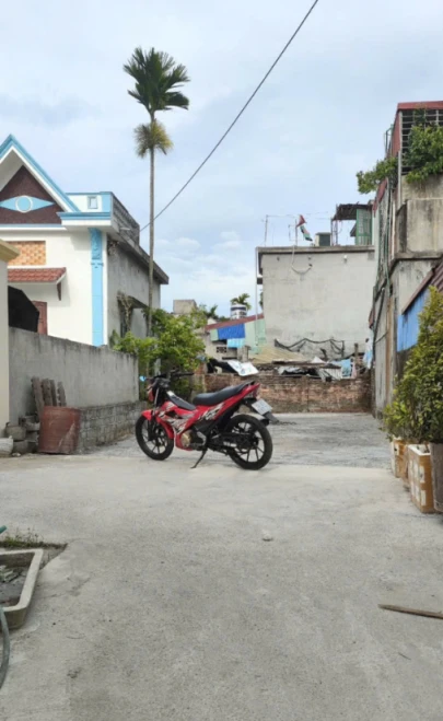 75.5m2 Trà Phương, Thụy Phương sau 1 nhà mặt đường, cách trạm y tế xã, trường học vài bước chân