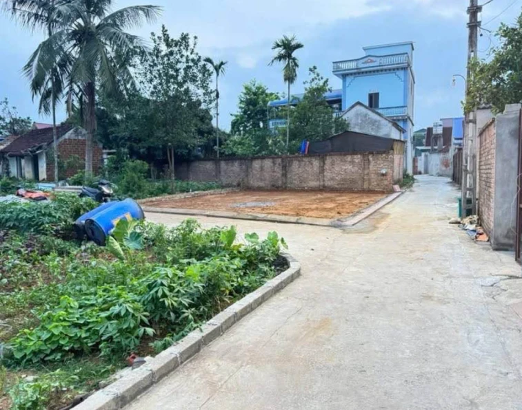 BÁN GẤP – LÔ ĐẤT ĐẸP GIÁ RẺ SÁT KHU CÔNG NGHỆ CAO HÒA LẠC