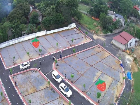 Chỉ còn 2 lô cuối cùng trong Quỹ 25 lô đất trung tâm thị trấn Ba Hàng Đồi. (lô 7: 62,4 m²-560tr và lô 20: 61,9 m²-538.8 tr)