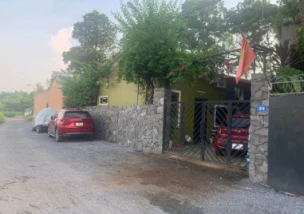 Gđ có nhà cấp 4 gần ga lưu xá , gần truờng mầm non cấp 1,2 pxa cần cho hộ gđ thuê lâu dài ,