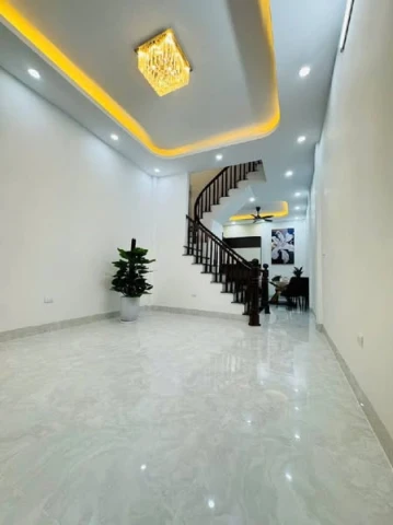 Bán nhà #Ngã_Tư_Sở, #Ô_TÔ đỗ cửa, ngõ thông, mặt tiền lớn,