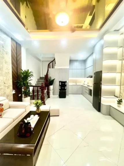 TRUNG TÂM ĐỐNG ĐA - VỊ TRÍ THOÁNG ĐẸP - SÂN RIÊNG - AN SINH CỰC ĐỈNH - MT 5M - GIÁ NHỈNH 9 TỶ