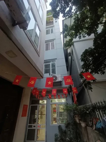 NHÀ ĐẸP - Ở NGAY - NGÕ THOÁNG - THU NHẬP ỔN ĐỊNH - TƯƠNG LAI RA MẶT PHỐ