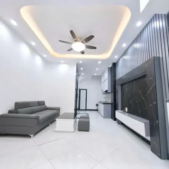 CC CẦN BÁN THANH XUÂN - 6 TẦNG THANG MÁY - XÂY MỚI KÍNH KOONG- GIẾNG TRỜI THOÁNG SÁNG NHỈNH 9 TỶ