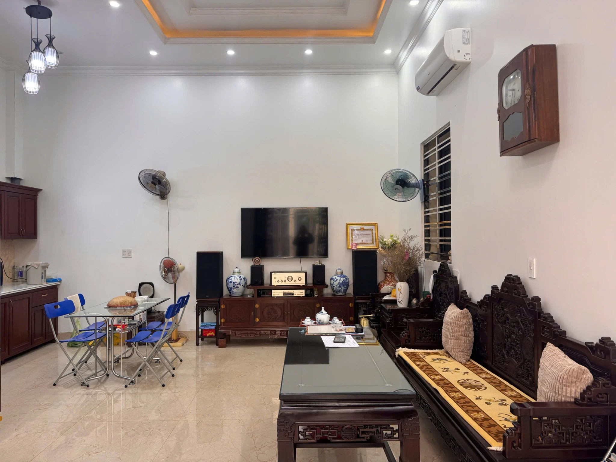 TUYỆT PHẨM 3 TẦNG LÔ GÓC – MẶT ĐƯỜNG NGUYỄN HỮU TUỆ – KINH DOANH ĐỈNH CAO