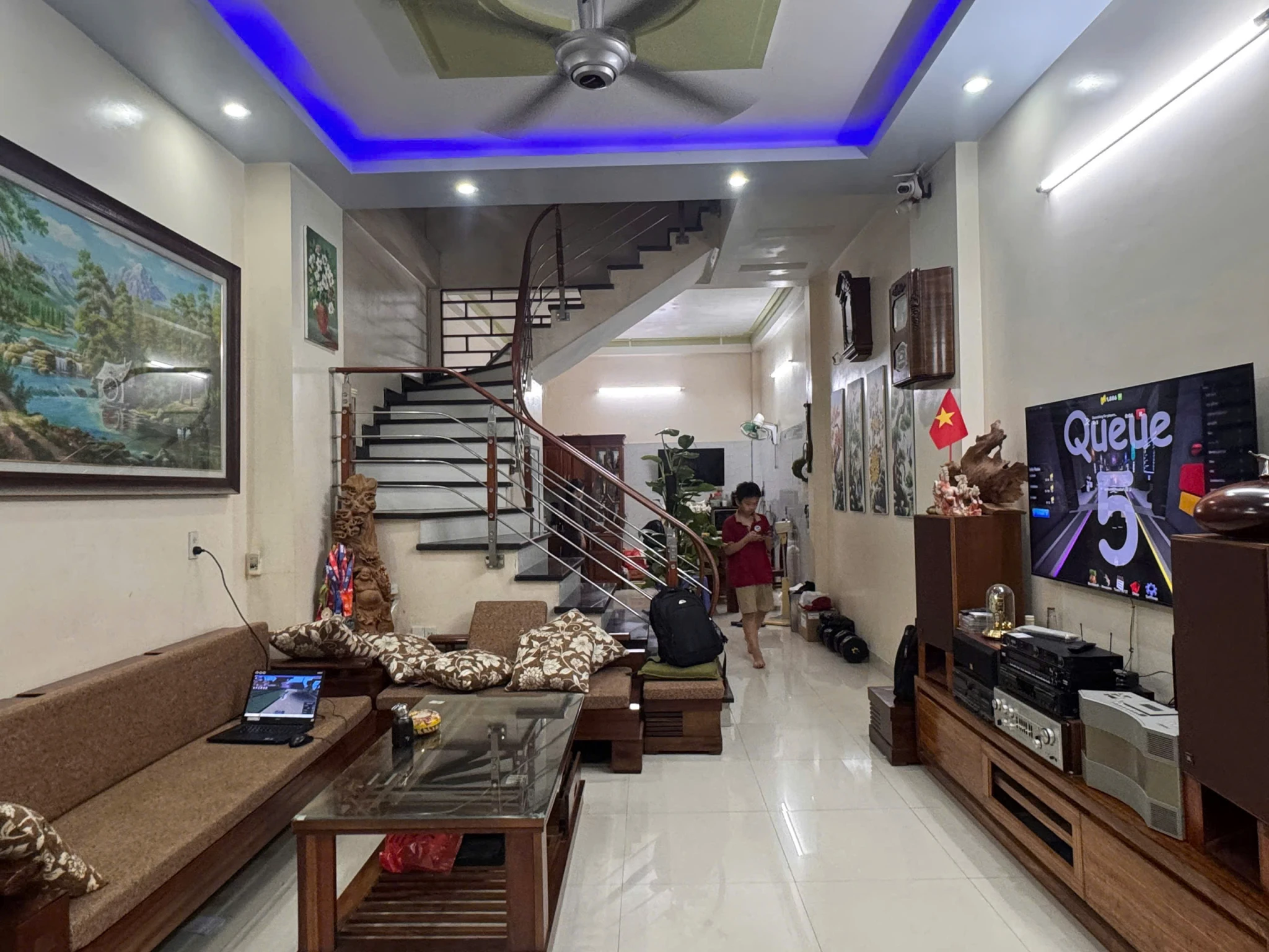 BÁN NHÀ 3 TÂNG ĐỘC LẬP LŨNG BẮC Ô TÔ ĐỖ CỬA – KHÔNG LO NGẬP LỤT – CHỈ 4.2 TỶ!