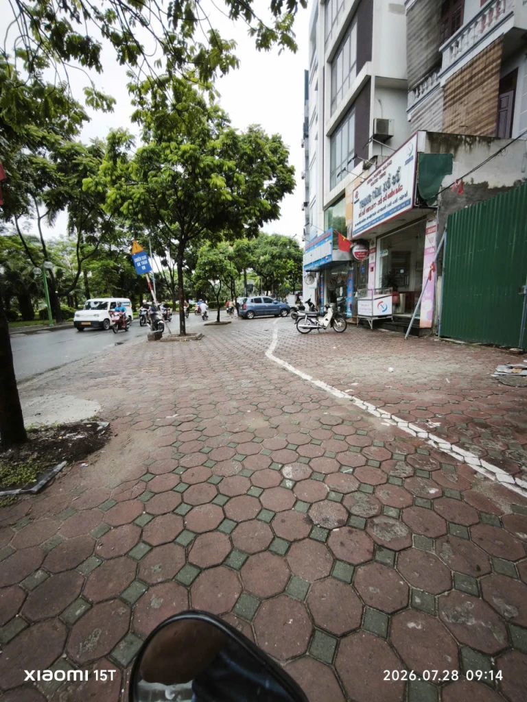 Bán đất mặt phố Kim Giang có GPXD 7 tầng 1 hầm 24 tỷ.