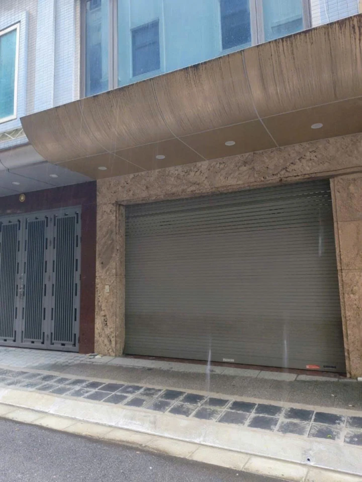 Bán rẻ nhà đẹp vỉa hè ô tô Nghĩa Đô Starlake Cầu Giấy Hà Nôi. Mặt tiền 5m  hai thoáng mặt trước vỉa hè ô tô tránh