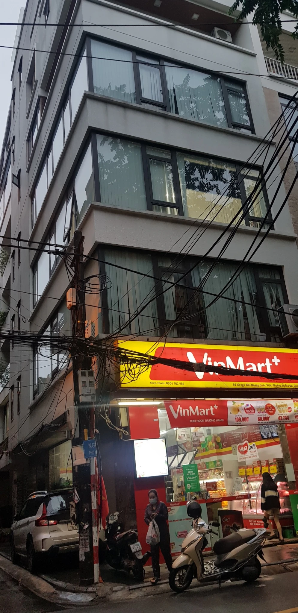 Bán nhà 8 tầng mặt phố Thái Thịnh Đống Đa Hà Nội 30 tỷ. Lố gó