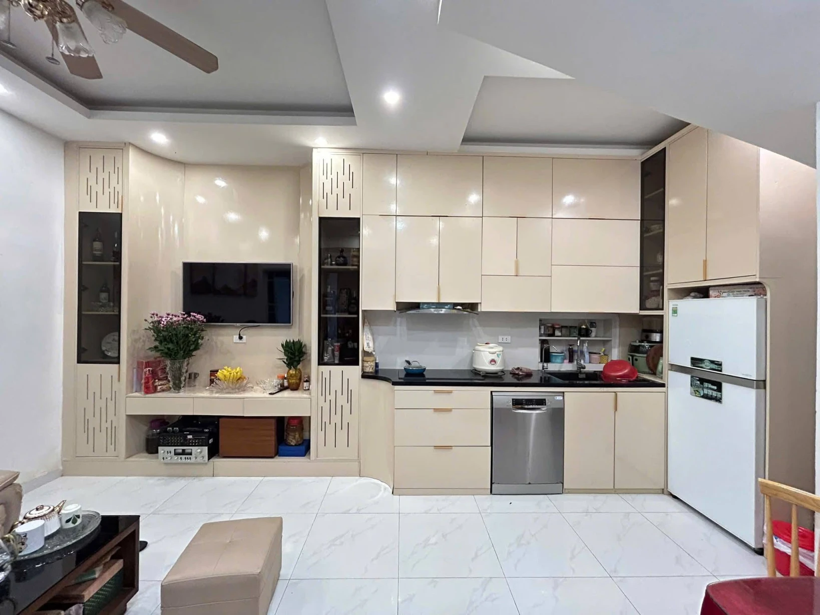 Nguyễn Đổng Chi – BÁN NHÀ 5TẦNG – 39M² – MT 3/4.5M – 8.35 TỶ gần Cầu Giấy