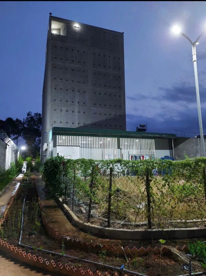 Chính Chủ Bán Nhà Đất Có Sẵn Nhà Yến Diện Tích 1249m² Tại Nam Cát Tiên, Tân Phú, Đồng Nai