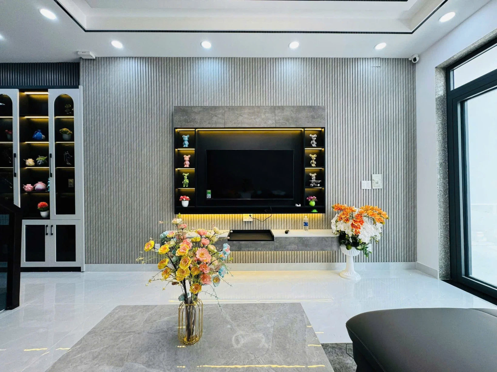 chính chủ bán gấp nhà đẹp hxh full nội thất giá chỉ 7.45 tỷ tại quận 7