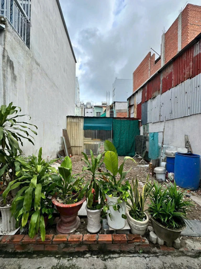 Bán Đất Thổ Cư Hẻm Huỳnh Tấn Phát, Nhà Bè: 45m2, Sổ Hồng, Giá Chỉ 2.7 Tỷ!