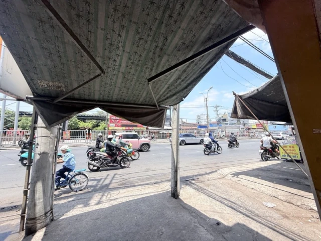 Bán nhà mặt tiền Quốc Lộ 13 Hiệp Bình Chánh Thủ Đức - Kinh doanh sầm uất - Giá chỉ 3.99 Tỷ