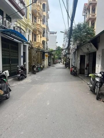 NHÀ PHÂN LÔ – CỔNG HV - CẢNH SÁT - ĐƯỜNG ĐÔI TÂY THĂNG LONG