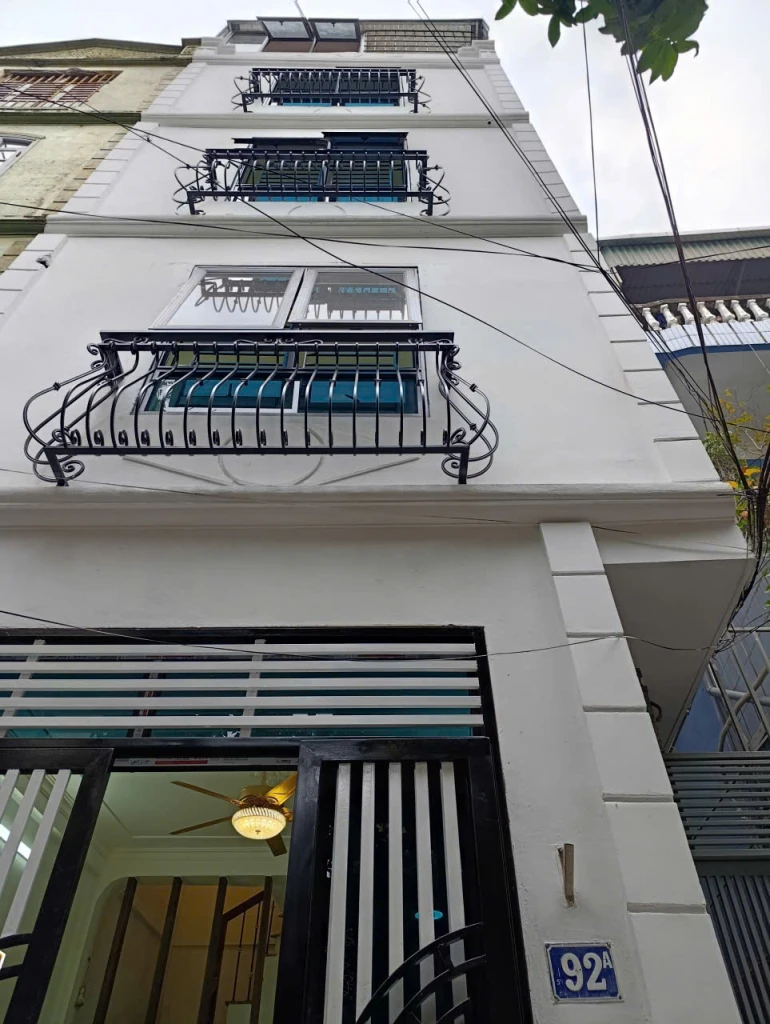 Bán nhà Trương Định cách cầu sét trương định 1,5 km.