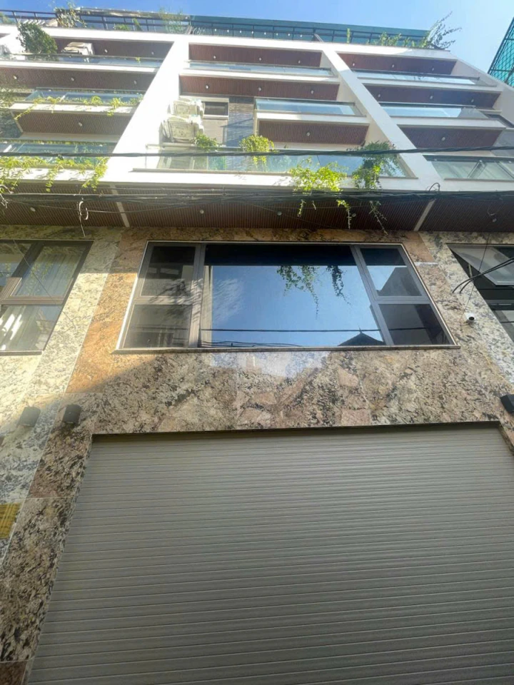 Bán nhà Phố Trạm 41m 6 tầng thang máy MT5.5m gara ô tô 14 tỷ