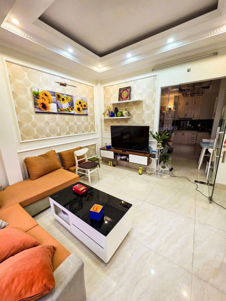 Bán nhà Bát Khối 48m 5 tầng lô góc gara ô tô hơn 12 tỷ