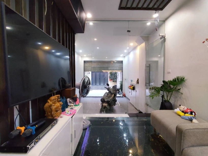 Bán nhà phố Thái Hà_mặt ngõ ô tô tránh_kinh doanh ngày đêm_vuông vắn_giá chào 30 tỷ