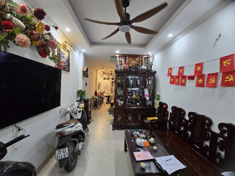 Bán nhà lô góc 40m2 phố Tây Sơn - 5m ra phố - mộc mạc vuông vắn đợi chủ mới -