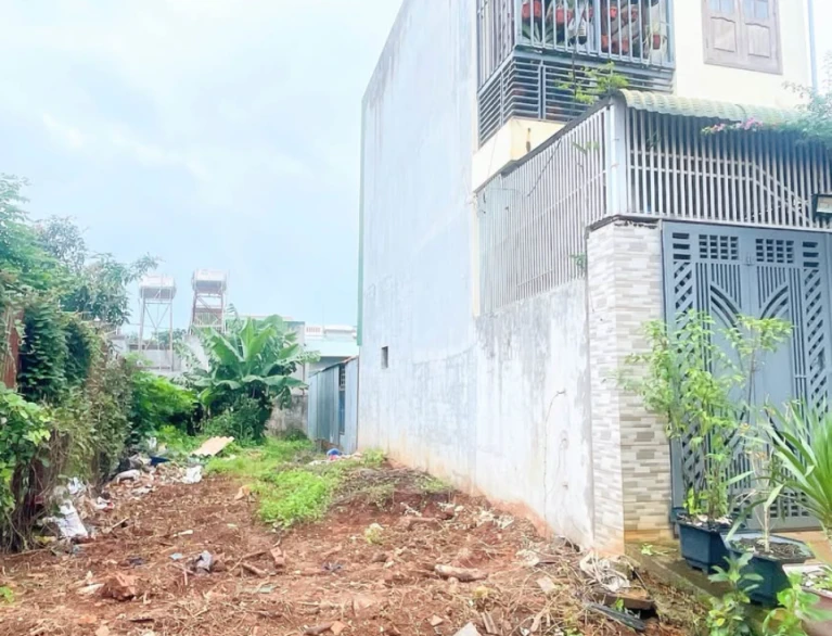 Bán Đất MẶT TIỀN ĐƯỜNG XUÂN THUỶ - ĐỐI DIỆN KHU TÂN PHONG - P. TÂN HOÀ