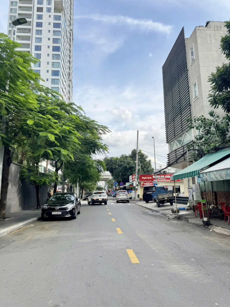 - siêu HIẾM - Bán đất mặt tiền đường Lê Thước, Thảo Điền, Quận 2