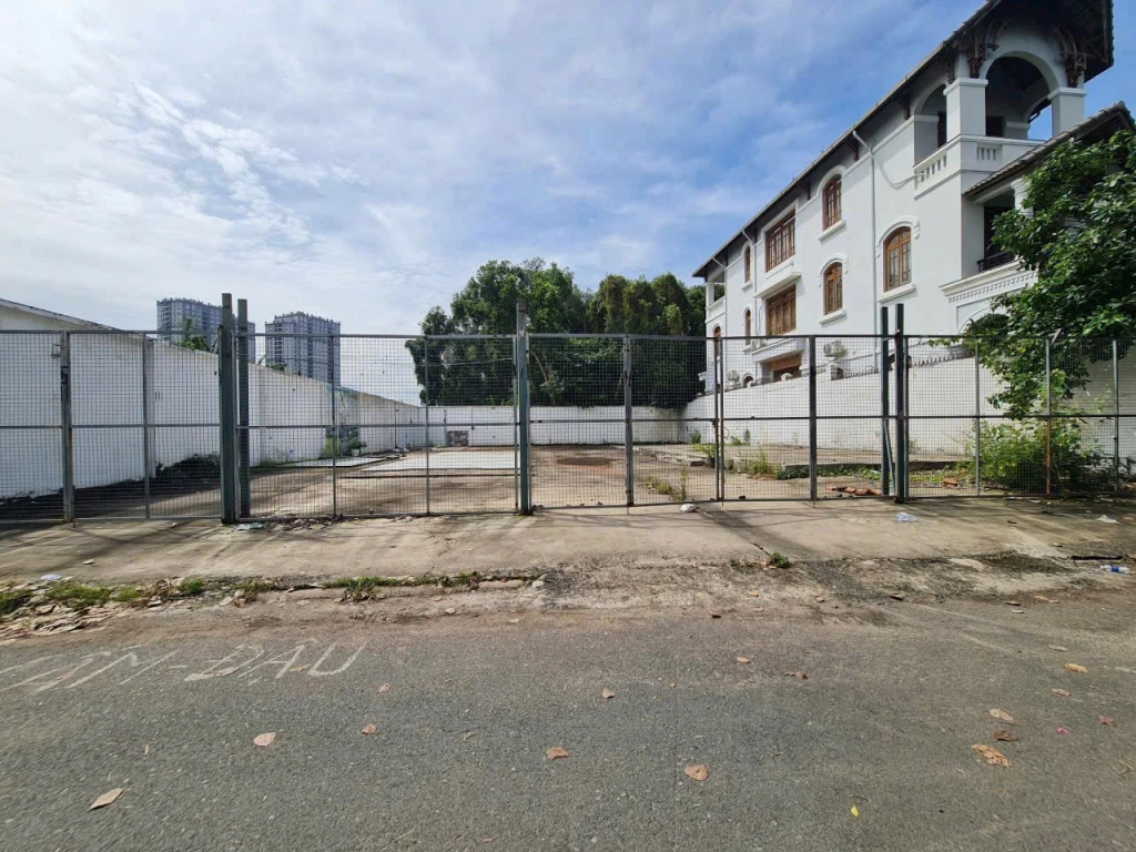 cần tiền nen bán gấp Lô đất đường số 12 – Trần Não, Bình An, Q2.