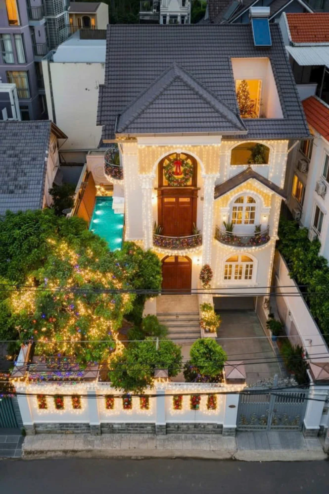 bán gấp căn nhà  biệt thự dg quốc hương , thảo điền . Q2