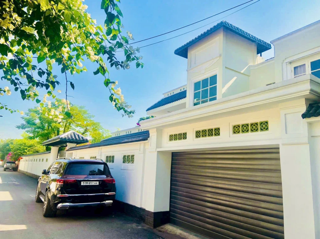 CHÍNH CHỦ GỬI BÁN SIÊU LÔ ĐẤT TẶNG BIỆT THỰ - TRẦN NGỌC DIỆN, THẢO ĐIỀN