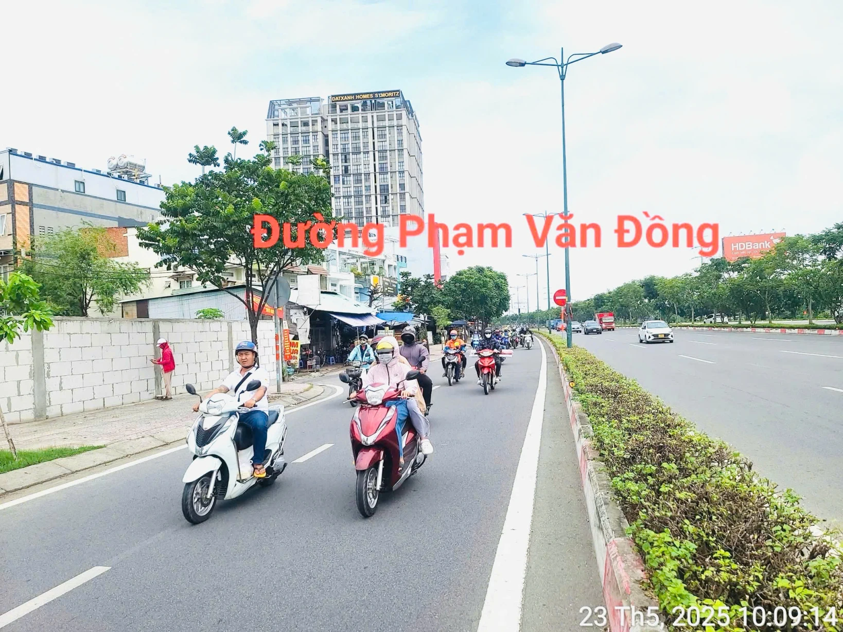 Bán Lô Đất 3 MT  Đường PHẠM VĂN ĐỒNG Phường Hiệp Bình Chánh Tp THỦ ĐỨC