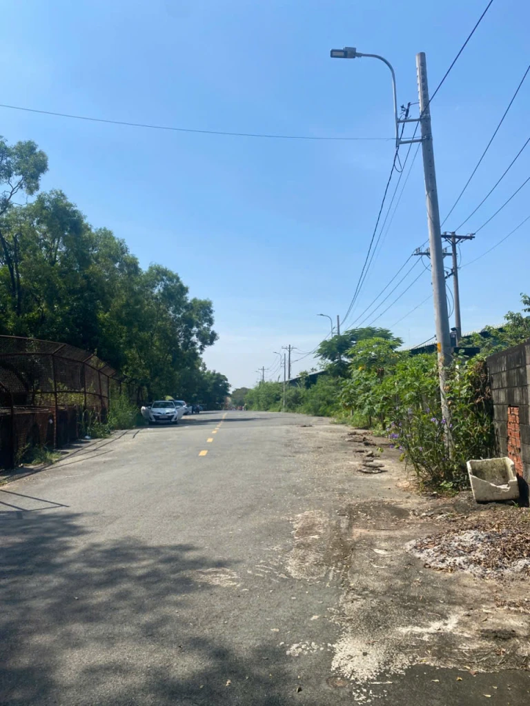 Chủ gửi bán đất 1500M2 full thổ cư Mặt tiền đường Số 1 ( lâm viên) , long thạnh mỹ Q9