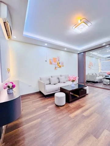 TẬP THỂ PHỐ HỒNG MAI , TẦNG 3, LÕI HAI BÀ , , Ô TÔ ĐỖ CHÂN CẦU THANG, NHÀ ĐẸP VỀ Ở LUÔN.. - 31/75m - G. ía chào 3,85 t. ỷ