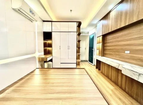 CHỈ 5.x TỶ - NHÀ 5 TẦNG –10M RA MẶT PHỐ QUANG TRUNG- Ô TÔ – VỈA HÈ RỘNG – KD ĐỈNH