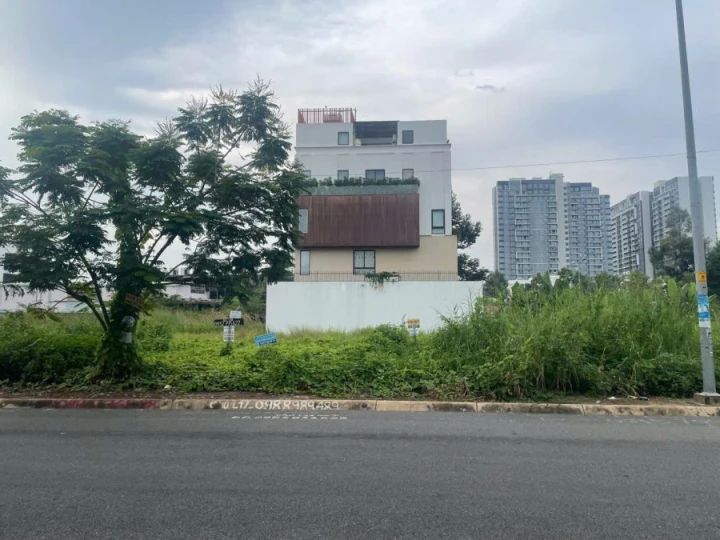 170 Tỷ – Bán nhà Nguyễn Văn Kỉnh giá tốt – DT 426,5m² – Góc 2MT

Nhà hầm + 5 tầng, kiến trúc cao cấp