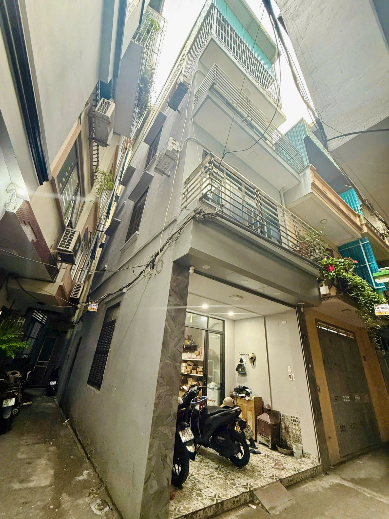 LÔ GÓC MẠC THỊ BƯỞI HAI BÀ TRƯNG - Ô TÔ ĐỖ CỬA NHÀ ĐẸP Ở NGAY 45MX5TẦNG 10.2 TỶ  lh 0326.213.286