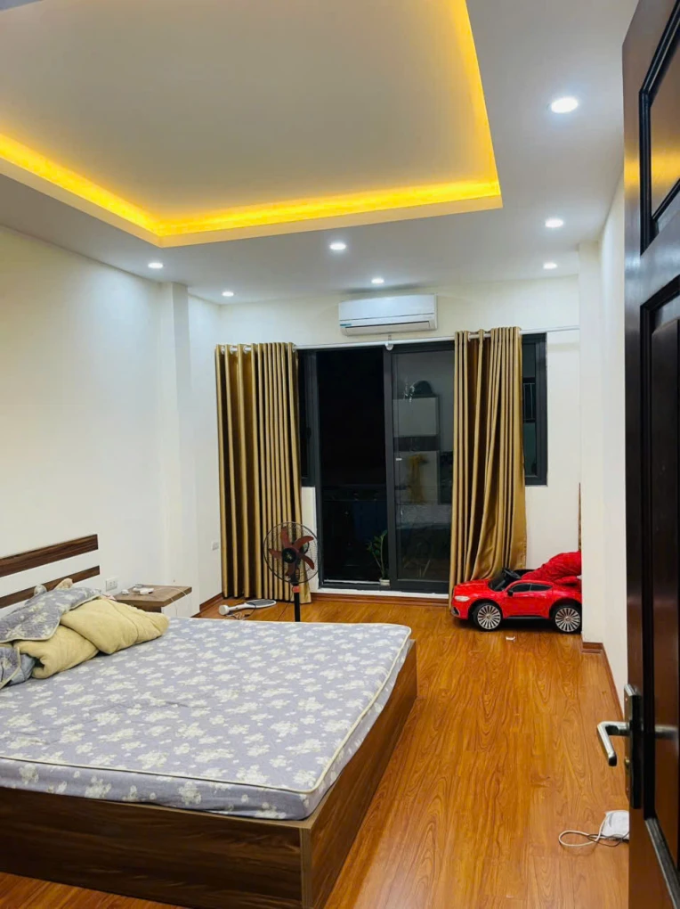 Nhà đẹp ở ngay - Giáp Nhị Hoàng Mai 35m  – Nhà 6 Tầng Mới – full nội thất ở ngay - ô tô đỗ cửa - 9.x Tỷ  lh 0326213286