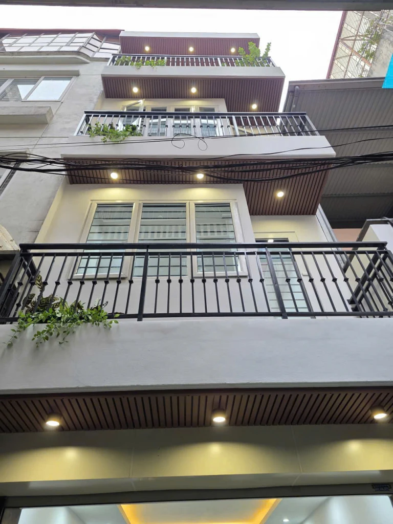 Bán nhà riêng Phân Lô Lê Trọng Tấn - Hoàng Văn Thái 56m 4 tầng ô tô kinh doanh chỉ 18.2 tỷ lh 0975124520