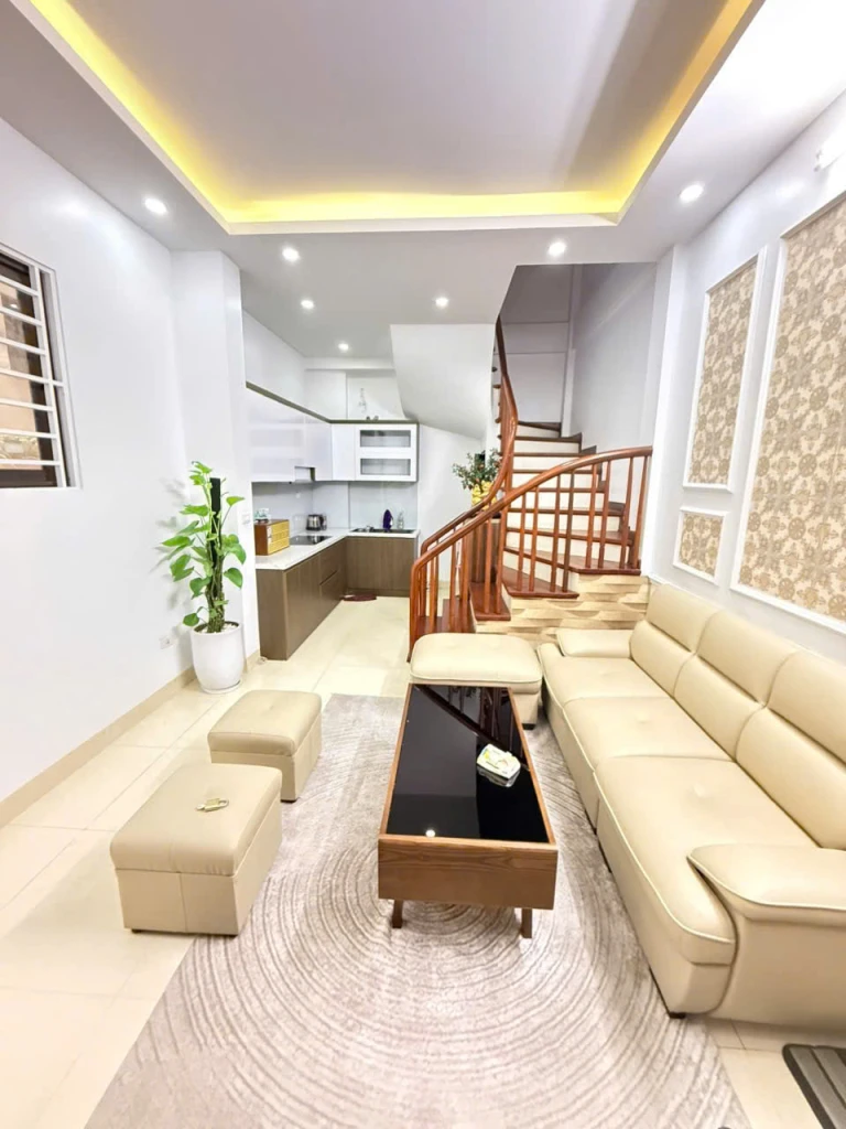 Xách vali về ở! Pháo Đài Láng – 36mx5t - mt 4.2m – full đồ – 9.5 tỷ  lh 0326 213 286